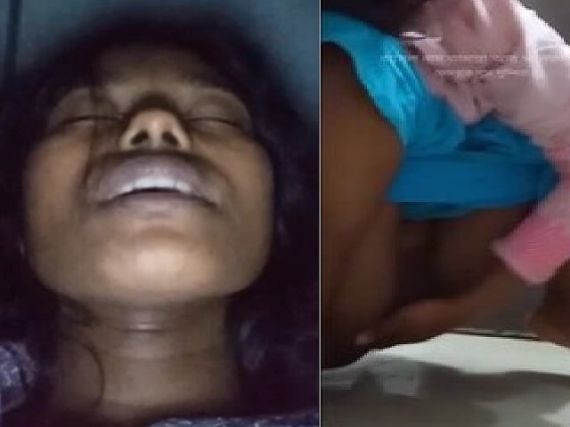 Horny girl pissing and desi fingering with moans