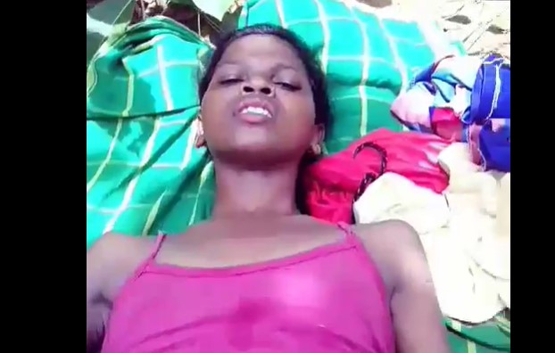 Latest Viral Sex video of teen girl fucking outside