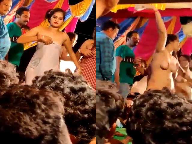 Desi nude dance show at night