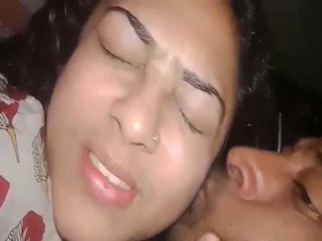 Bangladeshi mature Bhabhi fucking scandal MMS