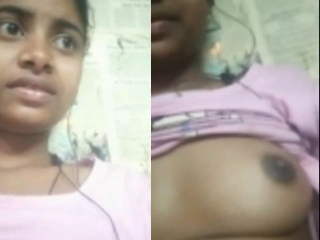 Cute Desi girl showing her boobs and pussy