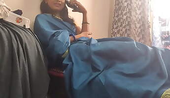 प्यारी भाभी ने अपने सौतेले भाई के साथ किया से सेक्स