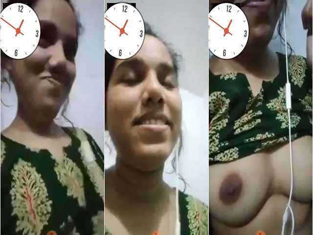 Bd girl boobs show during video call