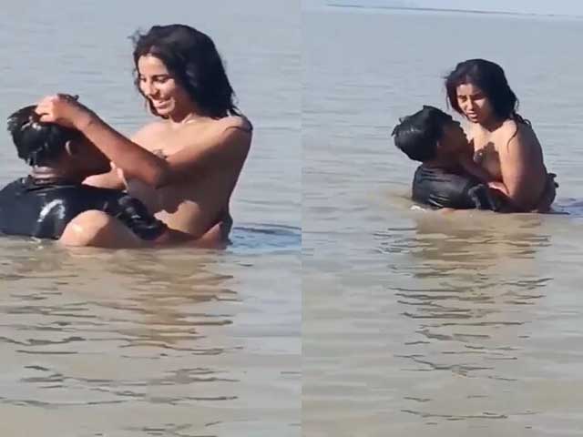 Fucking Desi Randi sitting on shallow river bed