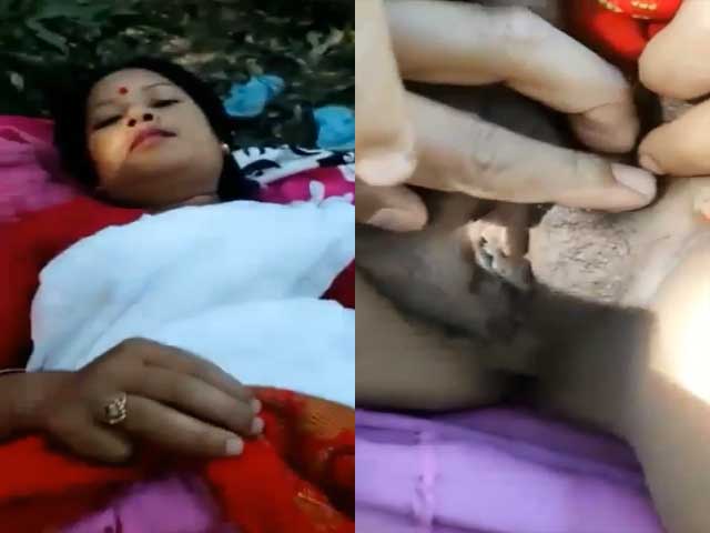 Assamese village wife pussy filmed by lover in jungle