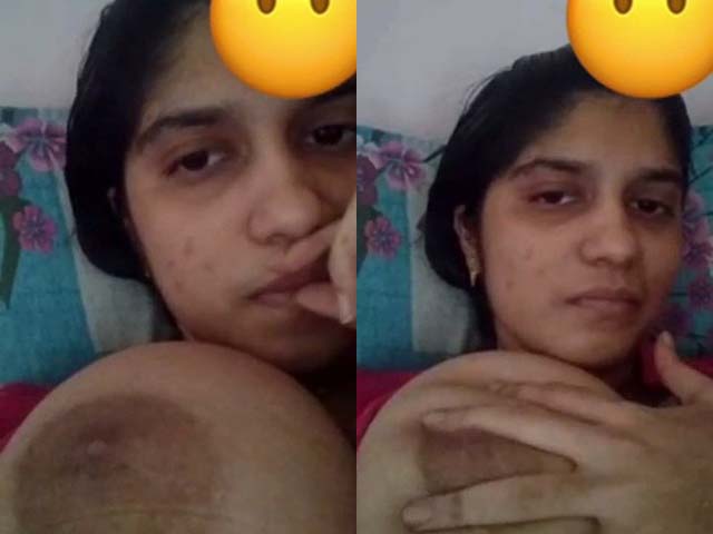 Booby Indian girl shows her big melons on VC