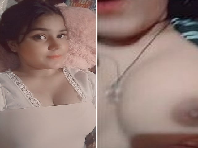 Cute girlfriend boobs show selfie viral video