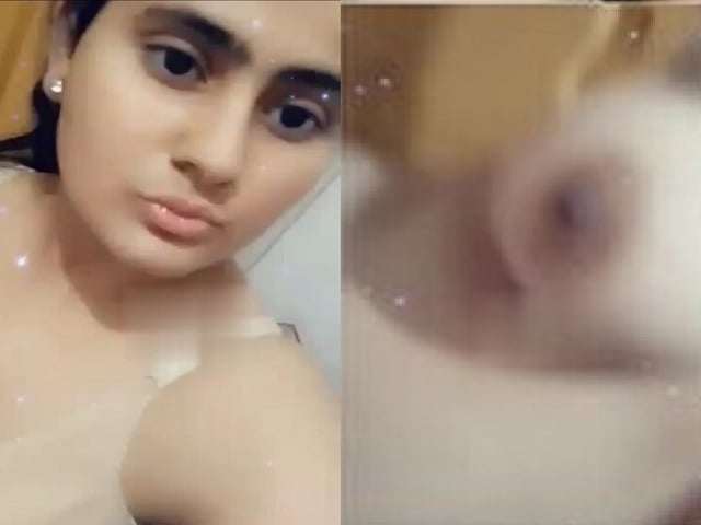 Cute girl perfect body show viral desi nude mms