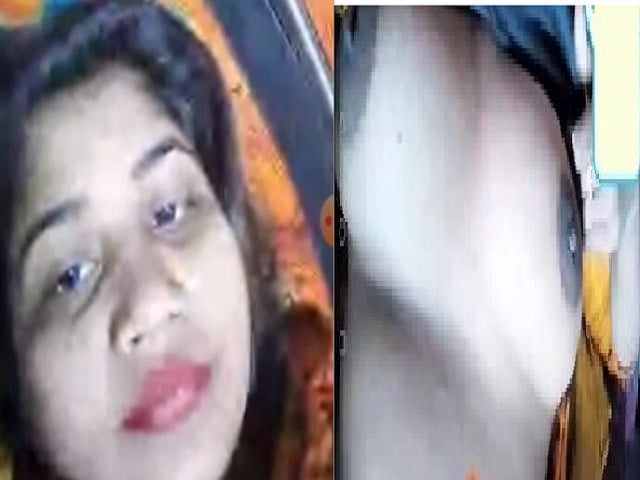 Village bhabhi showing big boobs on video call