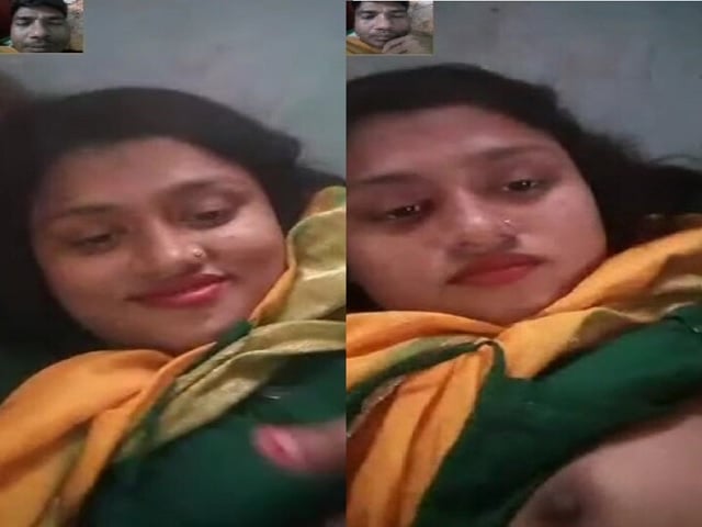 Bhabhi boobs show on video call desi village mms
