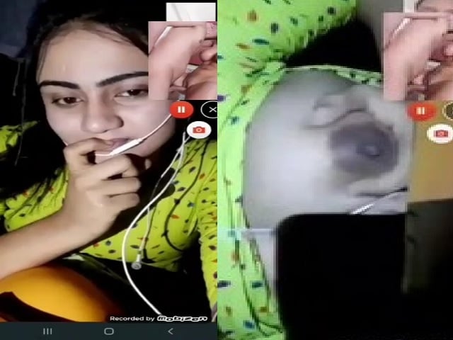 Beautiful girl boobs show on video call viral show