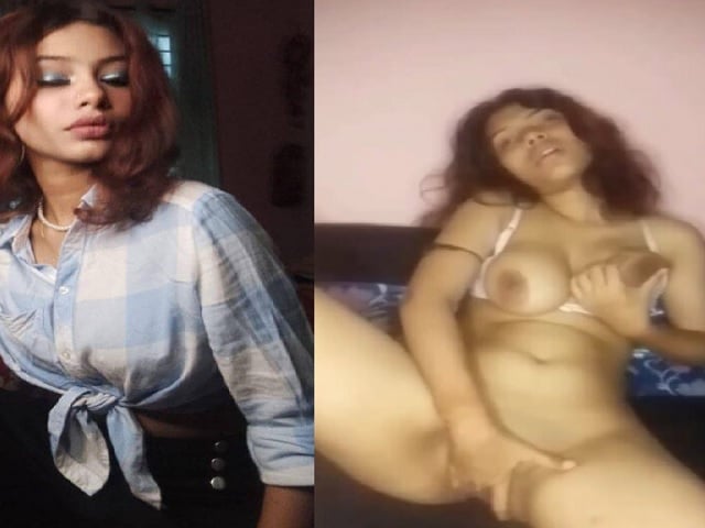 Big boobs horny desi girl fingering her pussy