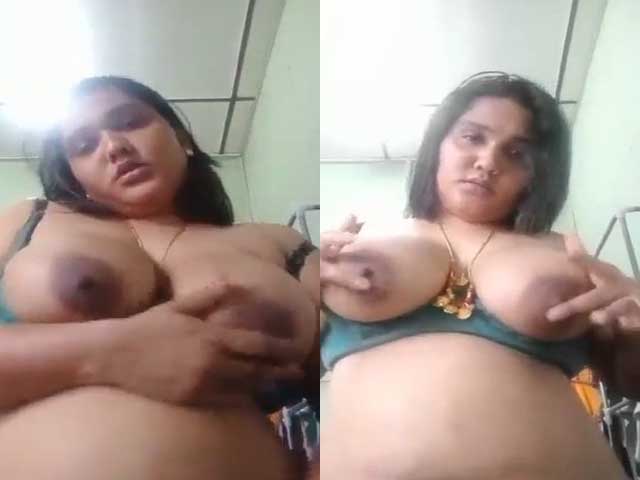 BBW Bhabhi showing her melons while dancing