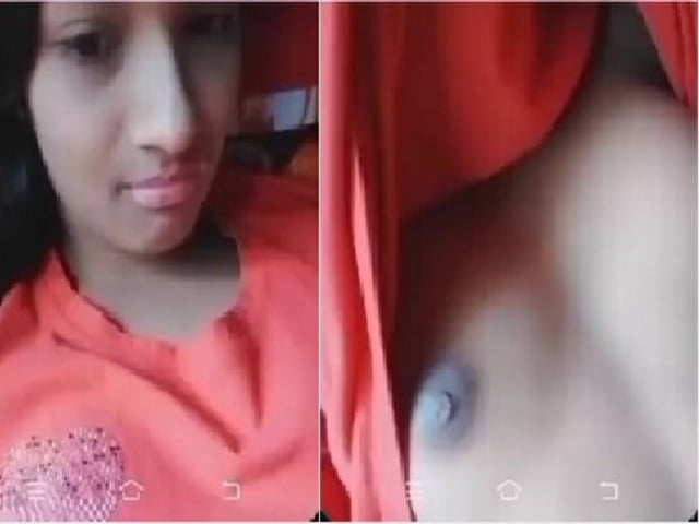 Bangladeshi tiny boobs showing girl selfie video