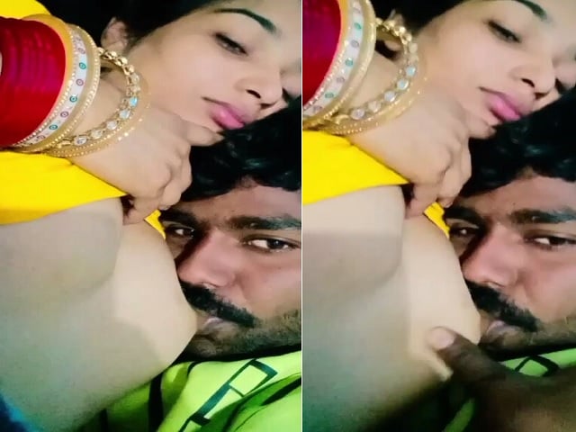 Rajasthani bhabhi boobs show and feeding breast