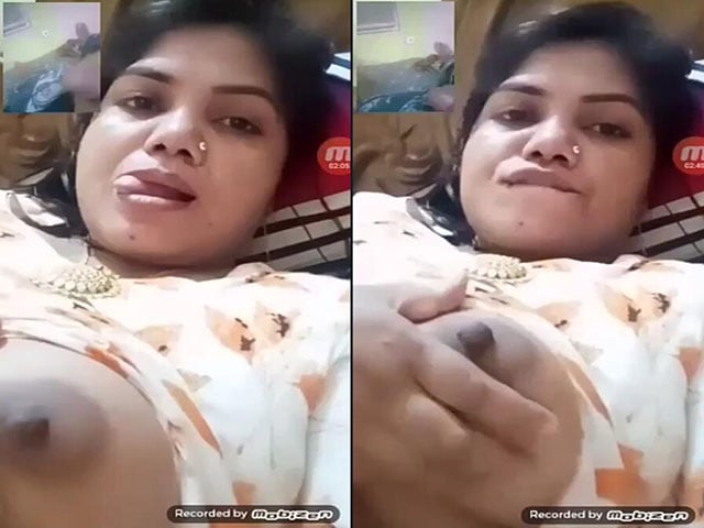 Bangladeshi housewife showing boobs on video call