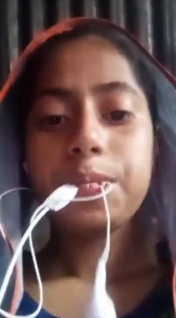 Cute virgin village girl boobs and pussy show