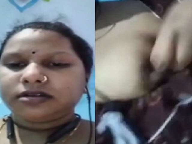 Mature bhabhi sex naked show to secret lover