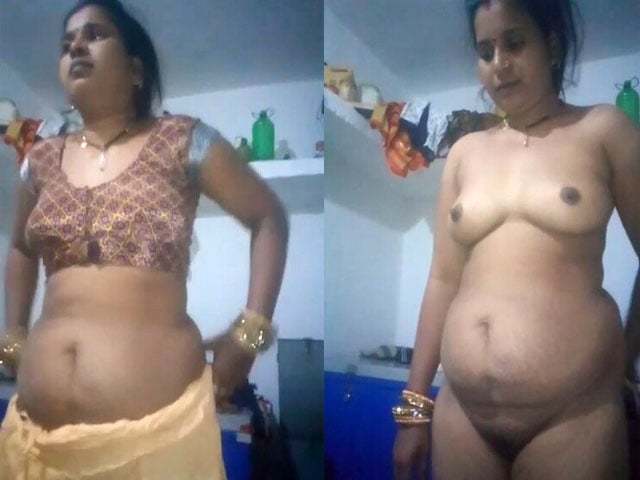 Indian village Bhabhi striptease nude show