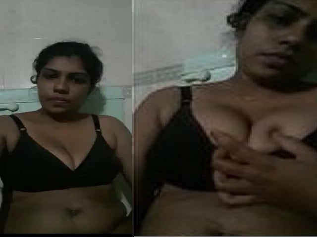 Mallu sex horny girl fingering in washroom
