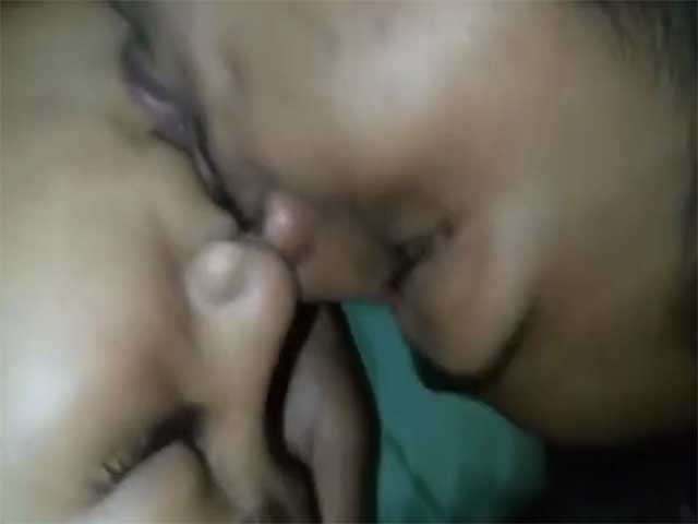 Hairy pussy Lankan ngirl fucked by lover on bed