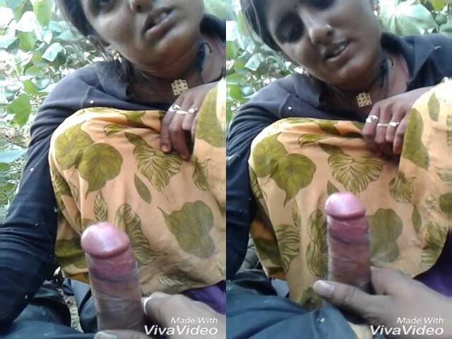 Tribal village Bhabhi givng blowjob outdoors