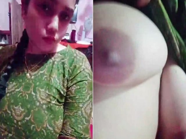 Unsatisfied cute bhabhi topless selfie showing long boobs