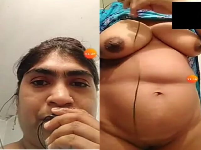 Desi mature sex aunty naked on video call