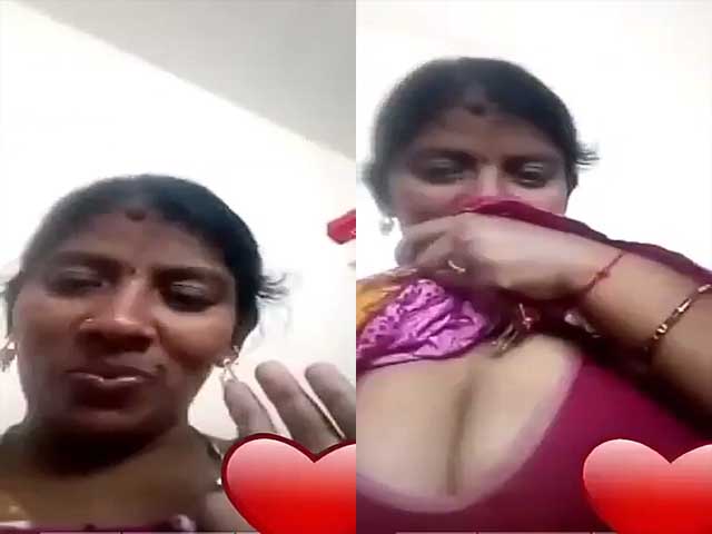 South Indian wife showing her big boobs on video call